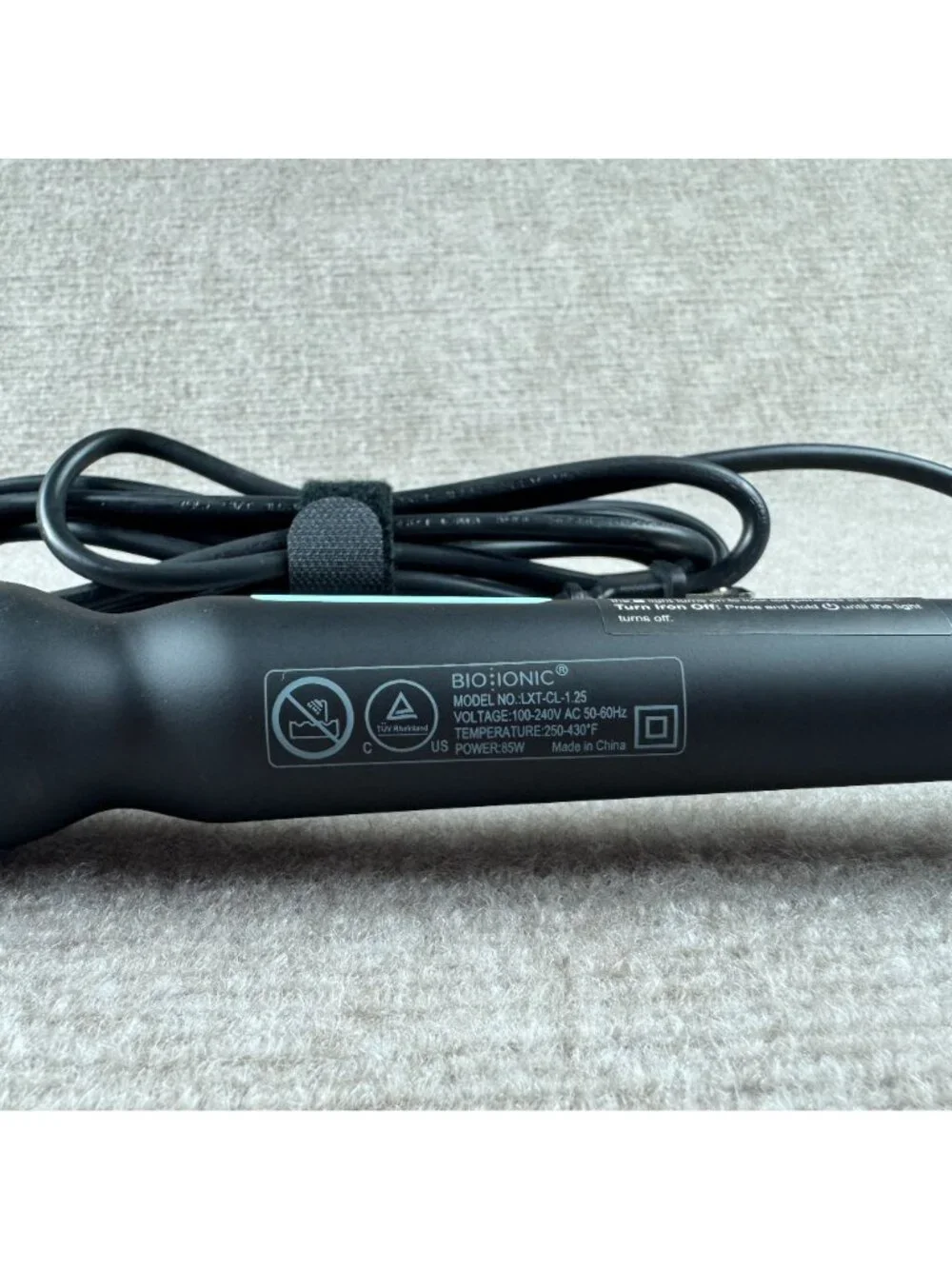BIO IONIC Long Barrel Curling Iron Styler 1.25-Inch Black Nanoionic Beachy Waves - Picture 3 of 6